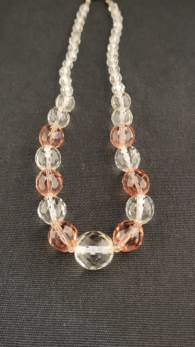 Colliers: Hals-Kette aus facettiertem Glas – D'occasion à Basel par spinne02 2