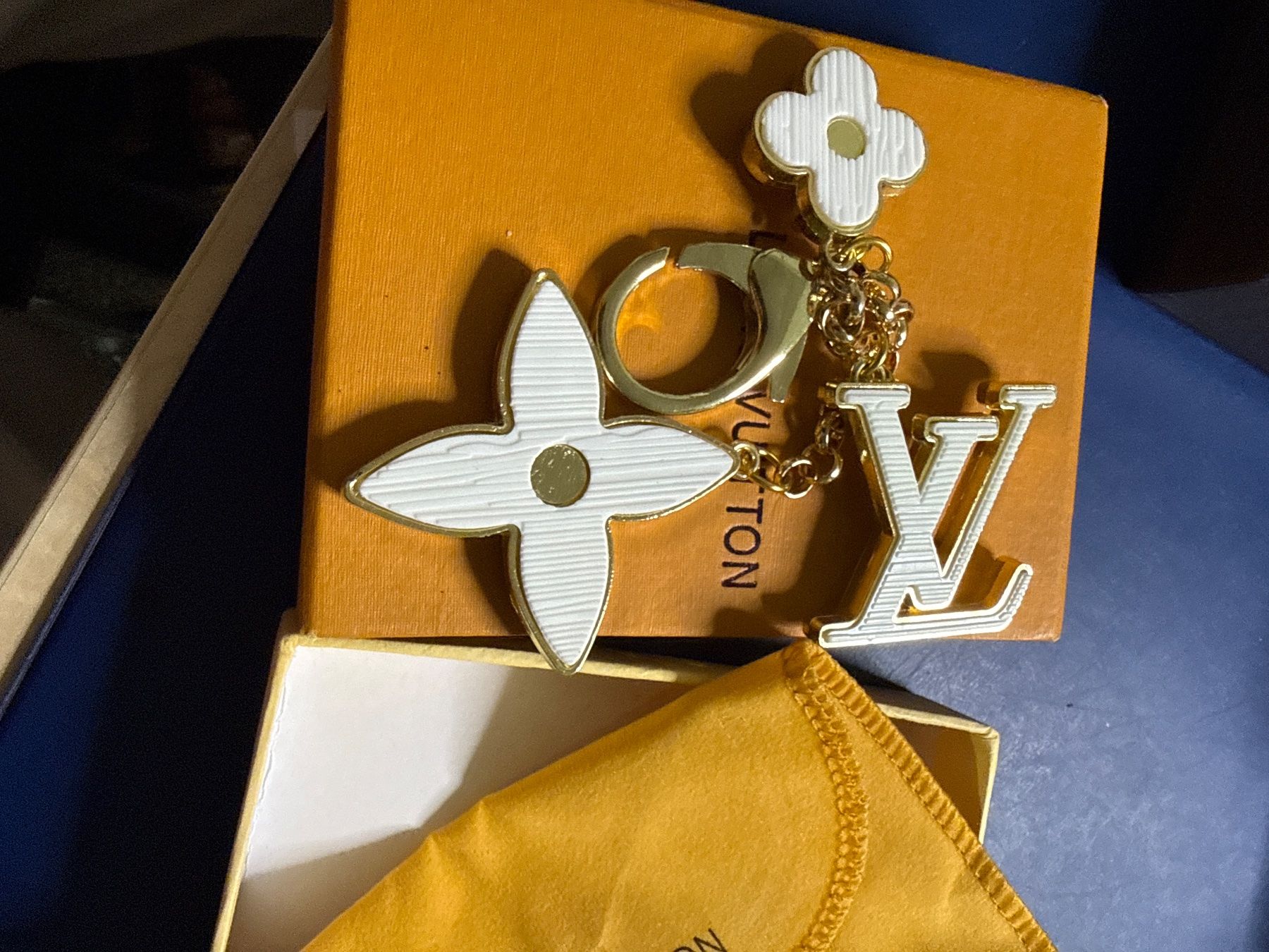 Anhänger: Louis Vuitton Anhänger – Gebraucht aus Pfeffingen von Allhandelklgwatches 2