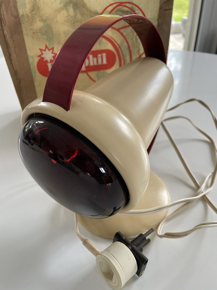 Philips Lampade: Lampe Infrafil Philips de Charlotte Perriand – Usato da Les Genevez JU venduto da fabliane 4