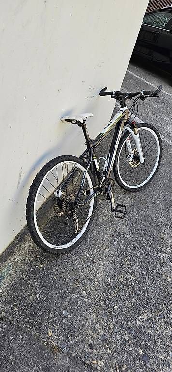 Vélos: Merida Matts HFS 1000 Mountainbike  – D'occasion à Naters par smu_jcm2 1