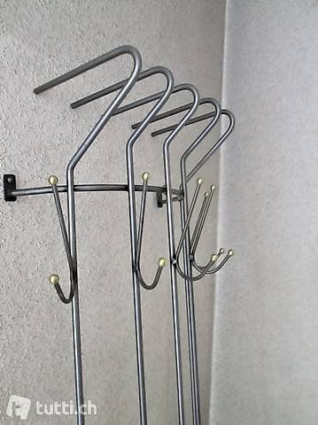 Kleiderbügel: Kleiderbügel aus Eisen – Gebraucht aus Sementina von babucia 2