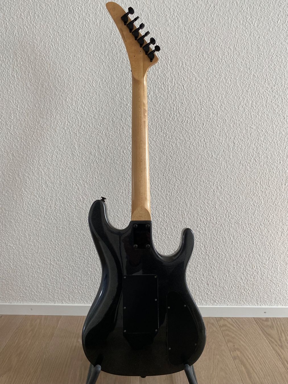 Kramer Strumenti musicali: Kramer Nightswan E-Gitarre, Linkshänder, lefthand – Usato da Ettenhausen TG venduto da Ronny.10 1