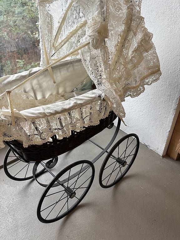 Carrozzine per bambole: Nostalgie Puppenwagen  – Usato da Flums venduto da Limatools 3