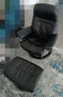 Stressless Sessel mit Hocker, schwarzes Leder / Relaxsessel