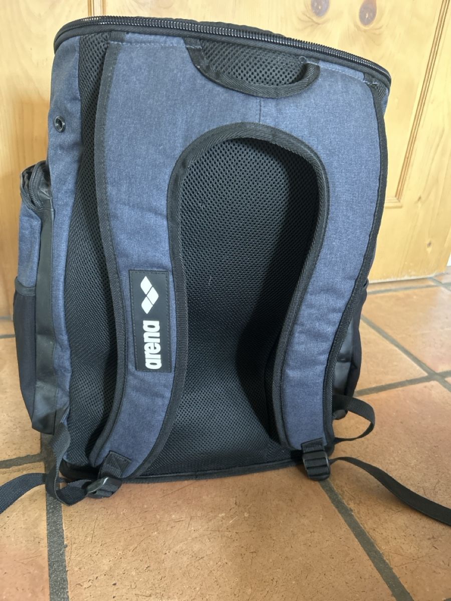 Arena Sacs à dos: Arena Schwimmrucksack – D'occasion à Bülach par Chicken_nugget 2