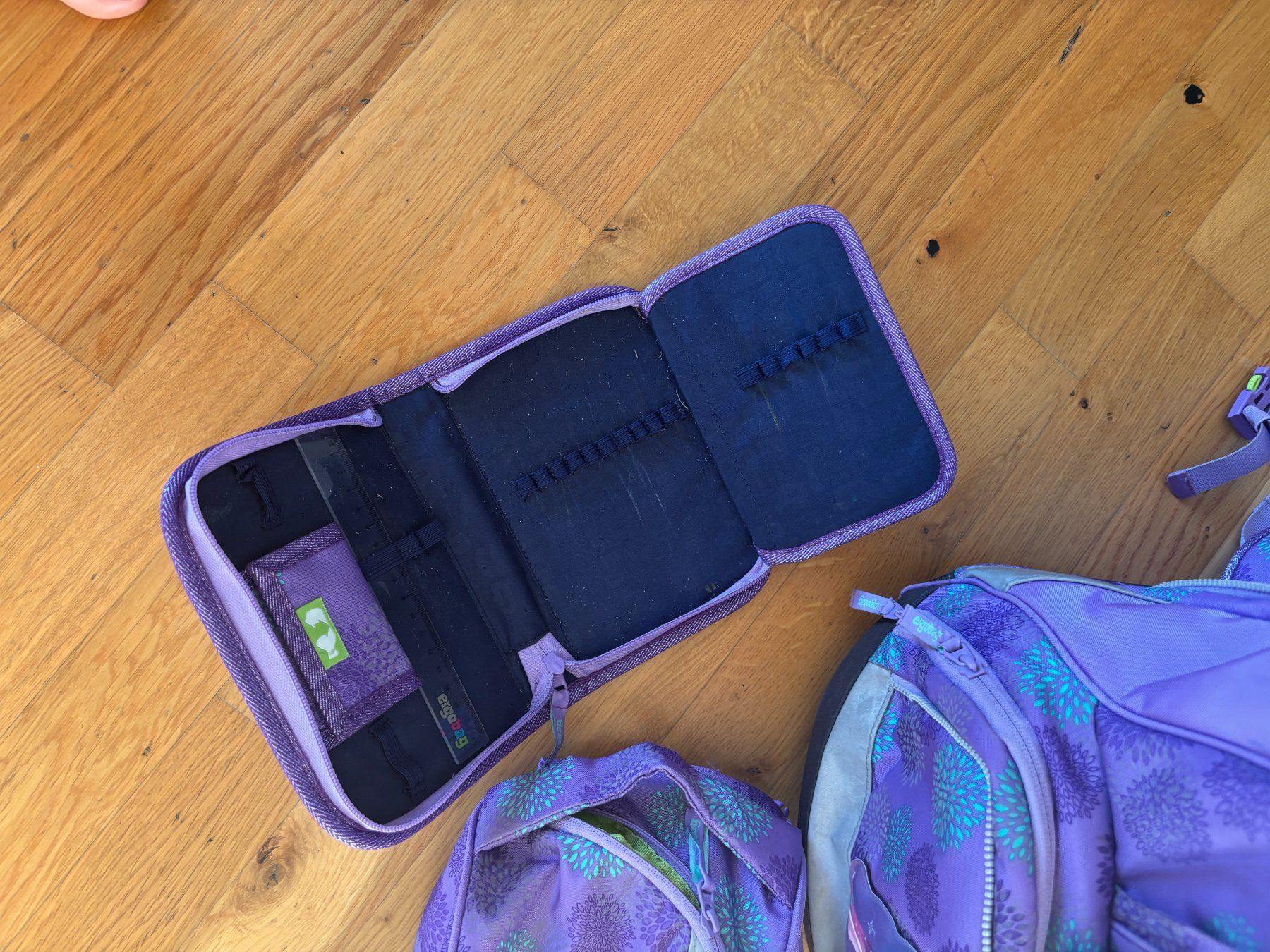 Ergobag Sacs & sacs à dos: ergobag Schulthek Set violett Mädchen gebraucht – D'occasion à Zürich par eugenz 2