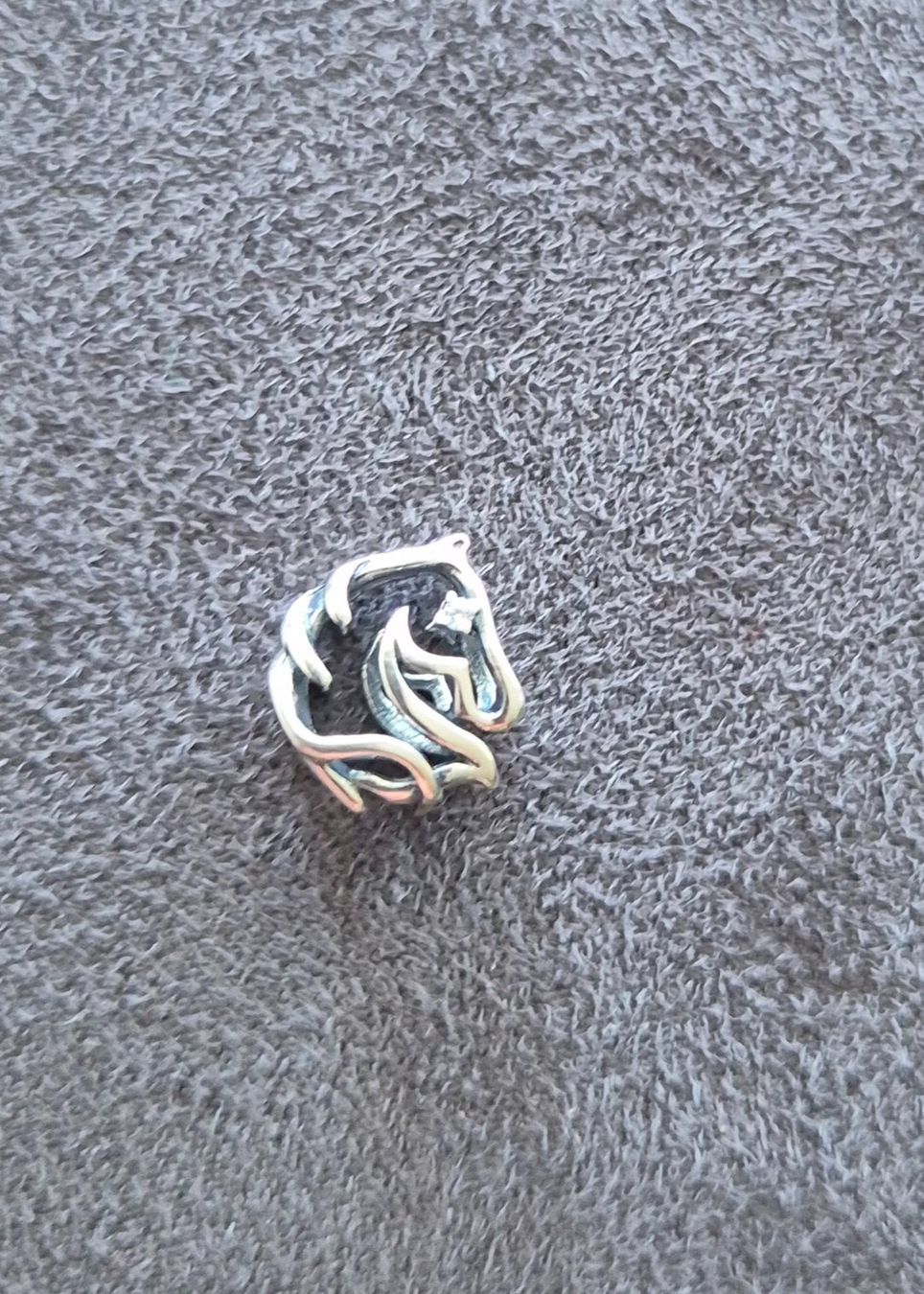 Ciondoli: Charm Pferdekopf +Garantie – Nuovo (secondo la descrizione) da Rotkreuz venduto da Carbone_Bijou-Shop