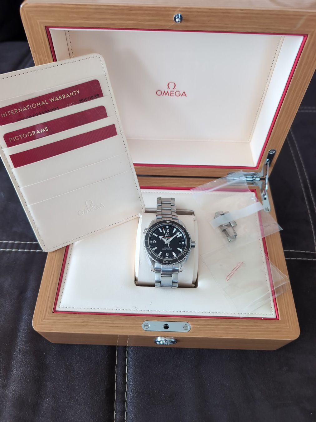 Omega Orologi: Omega Seamaster Planet Ocean 42mm Full Set Ref. 232.30.42.21 – Usato da Birmenstorf AG venduto da Merlinski0 1