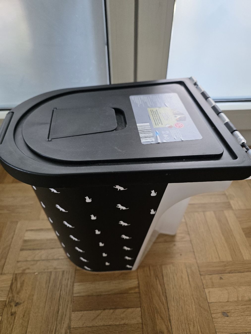 Nourriture: Hunde oder Katzen Futter Behälter – Neuf (Voir description) à Rüti ZH par car_gl78