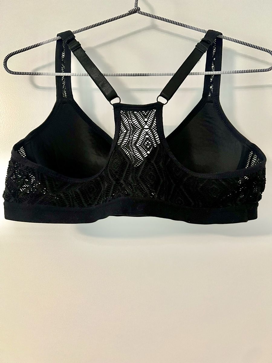Altra biancheria intima: Schwarzer Spitzen-Bralette-BH, Grösse M – Usato da Winterthur venduto da mel_wy 1