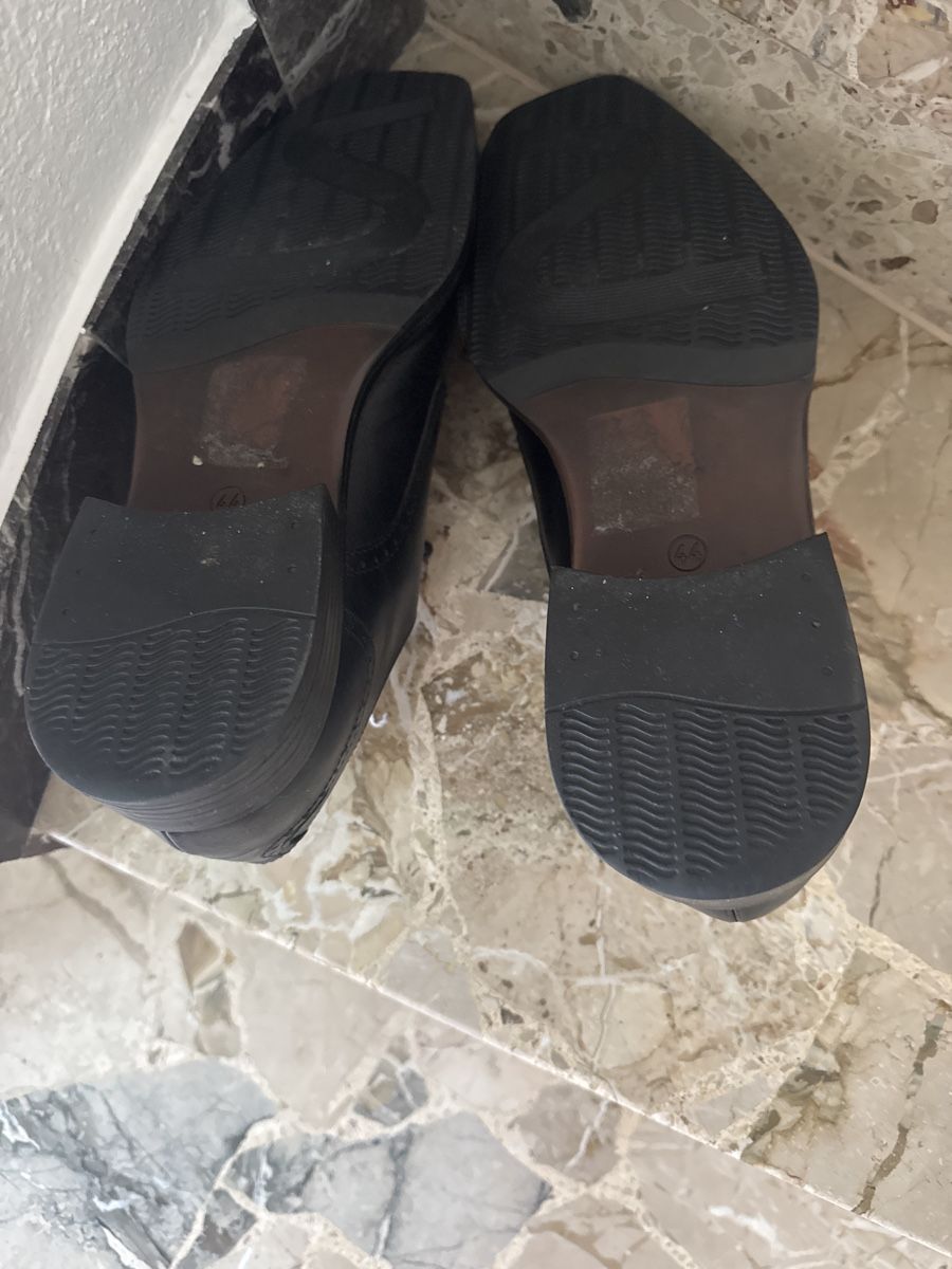 Herrenschuhe: Sportliche Leder - Herrenschuhe, Gr.44 – Gebraucht aus Schwyz von Luz20 2