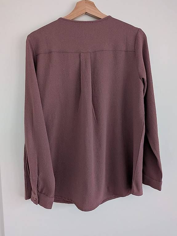 Blusen: Leichte Bluse von About You, Grösse S, Rosé – Gebraucht aus Buochs von and_25zf 3