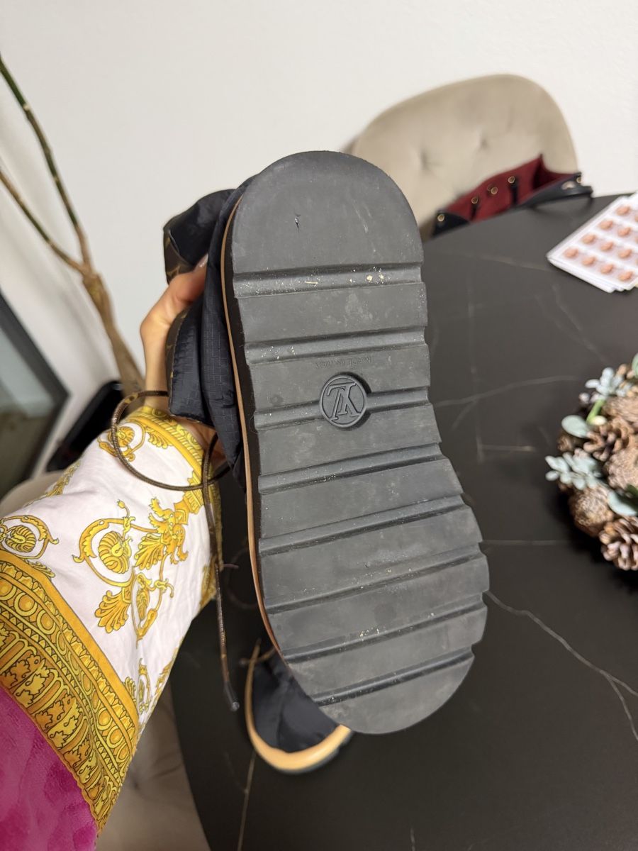 Louis Vuitton Scarpe da donna: Louis Vuitton pillow boots – Nuovo (secondo la descrizione) da Mellingen venduto da eli_7hdx 4
