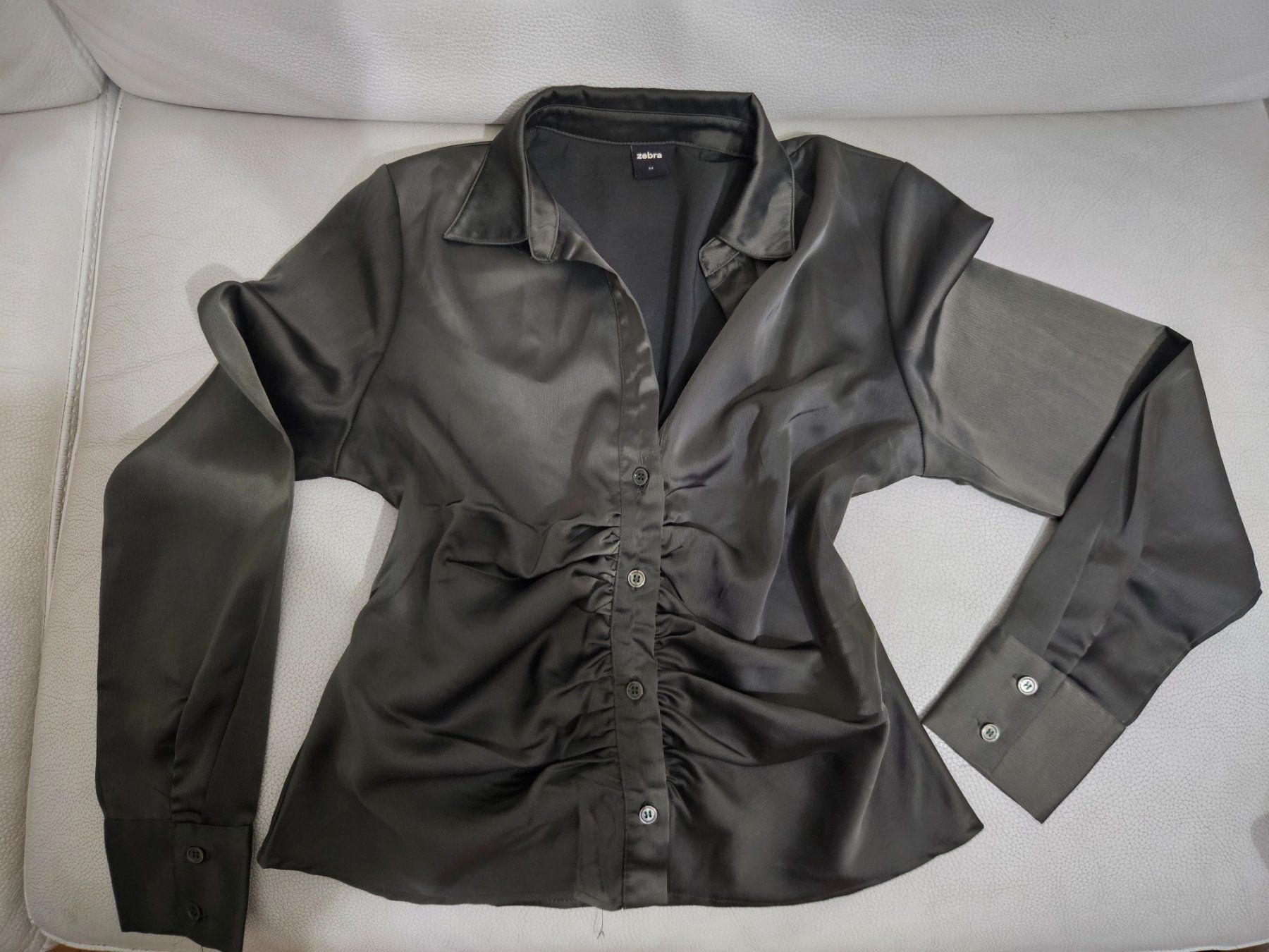Camicette: Chemise satin kaki – Nuovo (secondo la descrizione) da Les Acacias venduto da minnie6