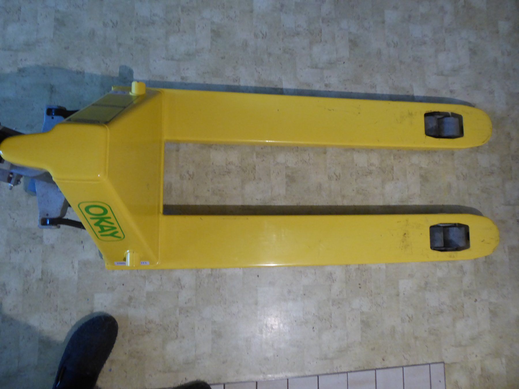 Gabelstapler & Hubwagen: Palettenrolli Okay 115 cm, 2,5 t – Gebraucht aus Ennetbühl von VPHS 1