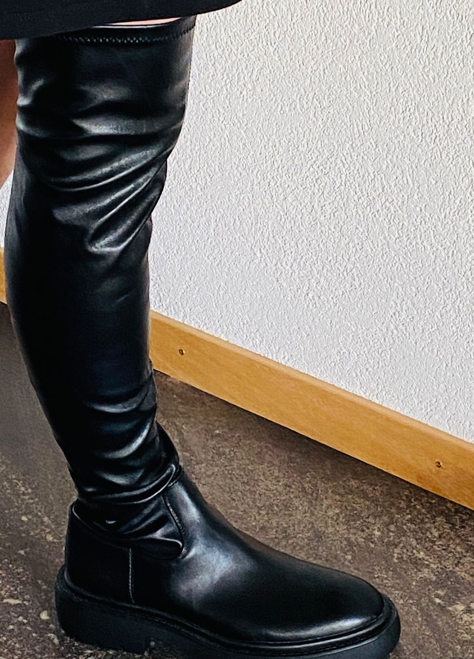 Zara Chaussures femmes: Bottes noires 38 Zara – Neuf (Voir description) à Gorgier par hcaroline4