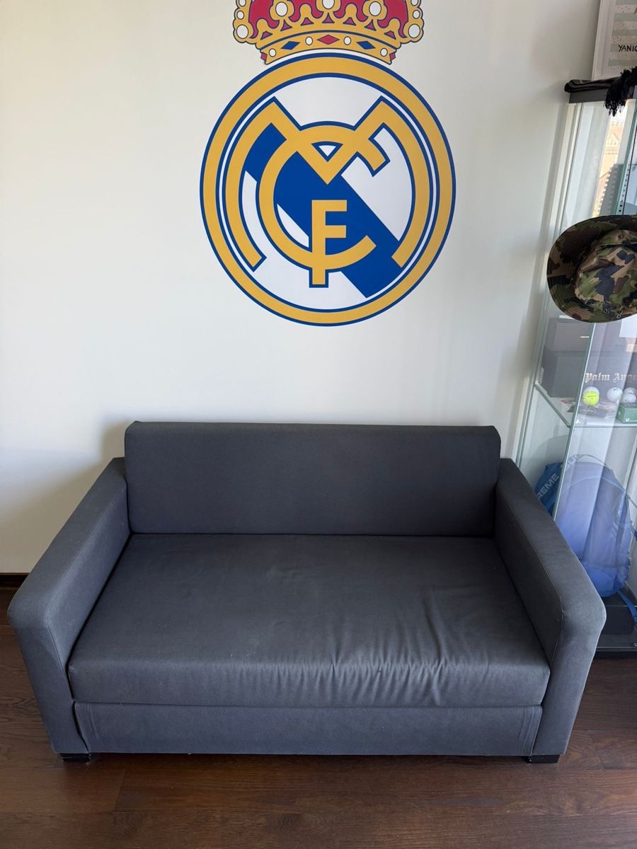 Sofas: Sofa ausziehbar (Bettsofa) – D'occasion à Galgenen par Nicki40
