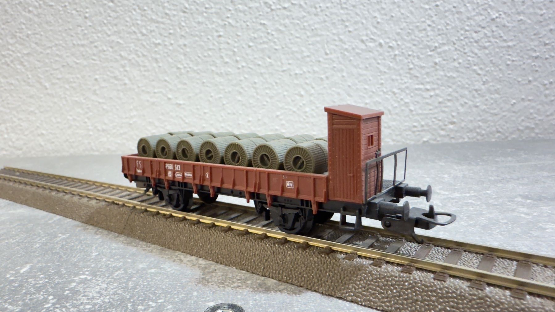 Lima Modellini di ferrovie: Lima Güterwagen H0 / DC – Usato da Windlach venduto da Kelebra 5