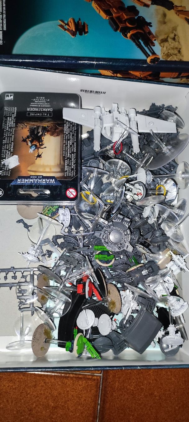 Kit di modellismo & Modellini statici: Warhammer 40000 Empire Tau – Usato da Vevey venduto da vin_s6pg 2