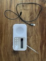 Digitalradio tragbar weiss gebraucht mit USB Kabel