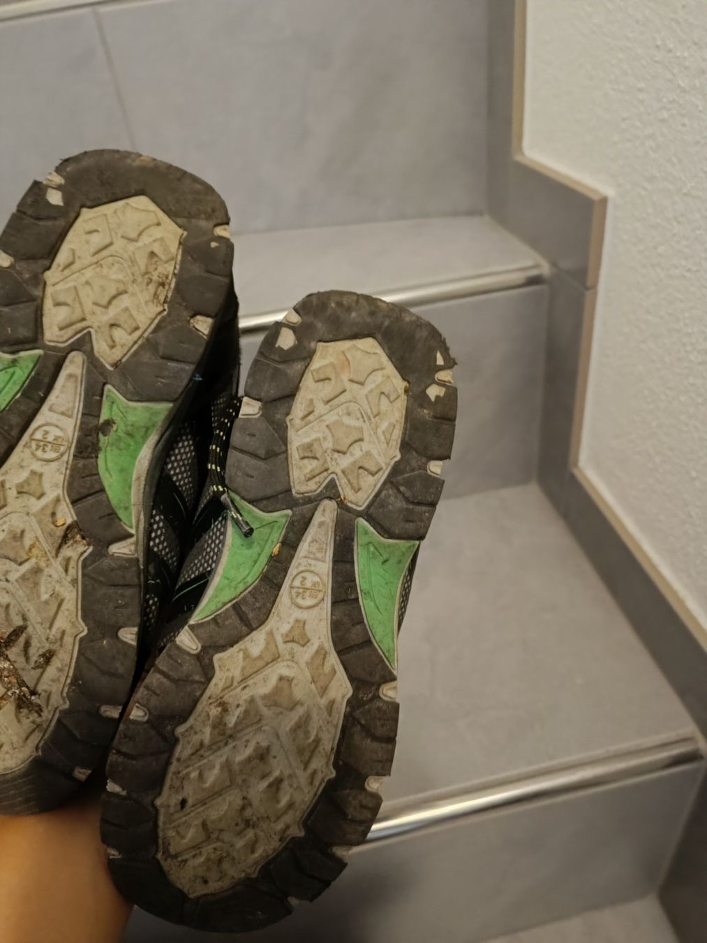 Scarpe per ragazzi: Trekkingstiefel 34 – Usato da Wohlen AG venduto da Fabe3 1