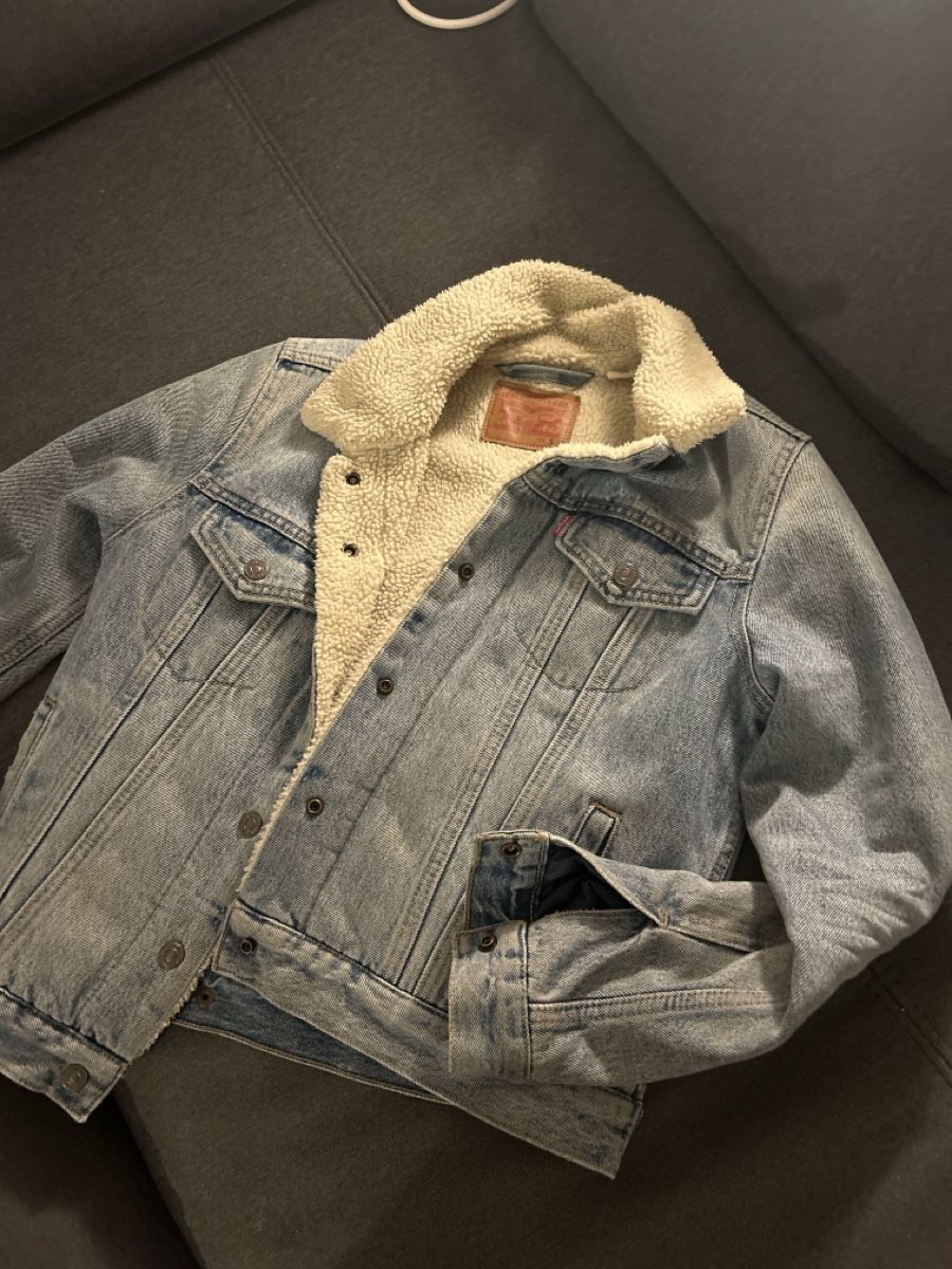 Levi's Giacche: Levi's Jeansjacke mit Teddyfell – Usato da Savognin venduto da Miss-Baerbl 2