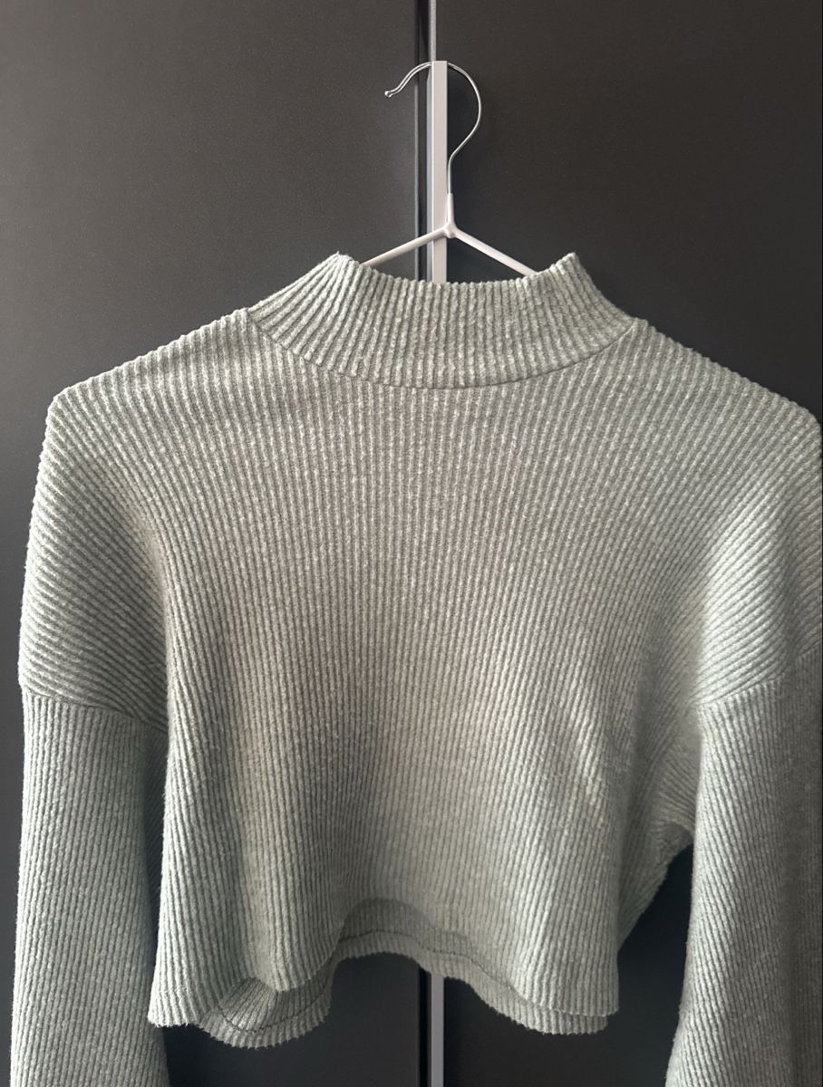 Bershka Pulls & Sweat-shirts: Gerippter Grau-Grüner Pullover – D'occasion à Turgi par pa.ti.d 2
