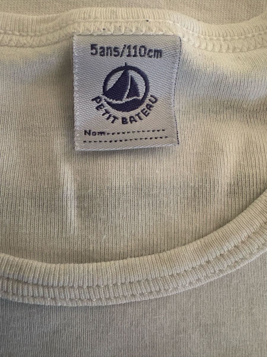 Petit Bateau Kleiderpakete & -sets: Mädchen Kleiderpaket 98 cm – Gebraucht aus Malleray von 2v8v 3