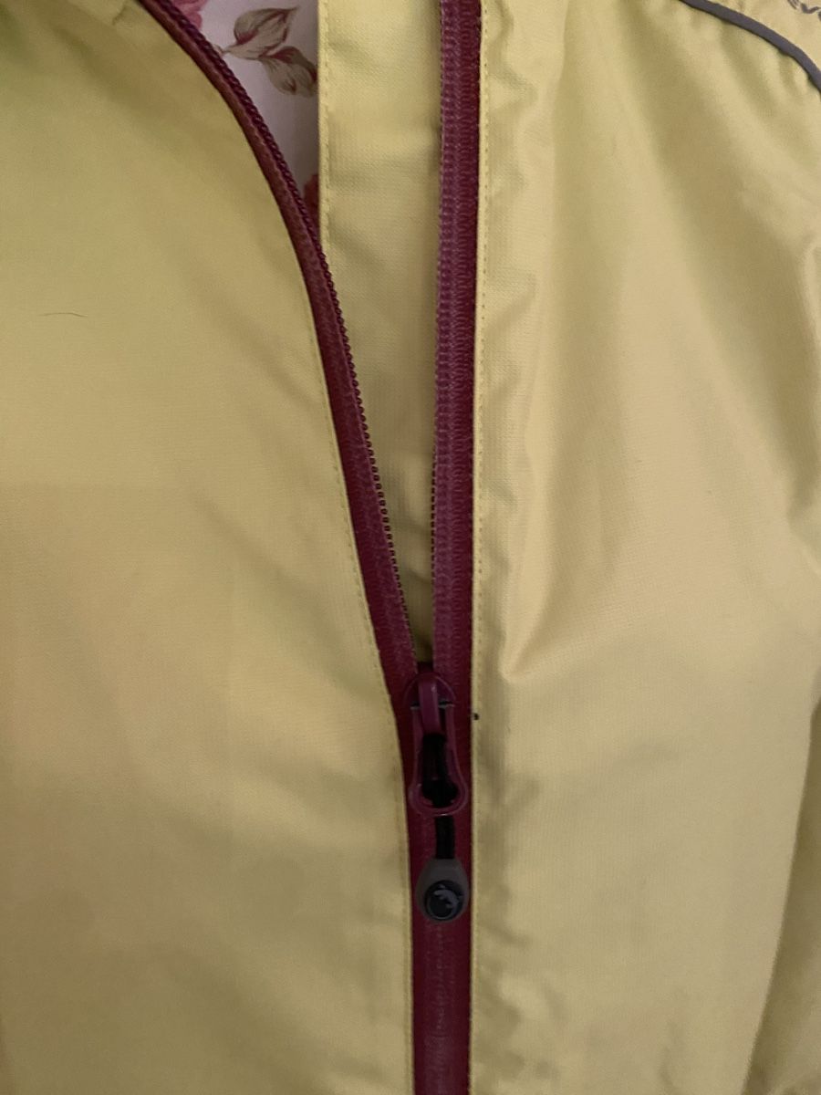 Trevolution Giacche: Trevolution Regenjacke gelb Gr 38 – Usato da Schönenberg ZH venduto da Pfupfli1 4