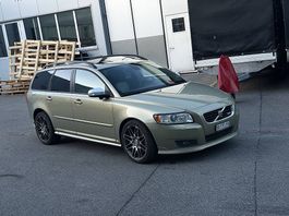 Volvo V50 D5 R-Design