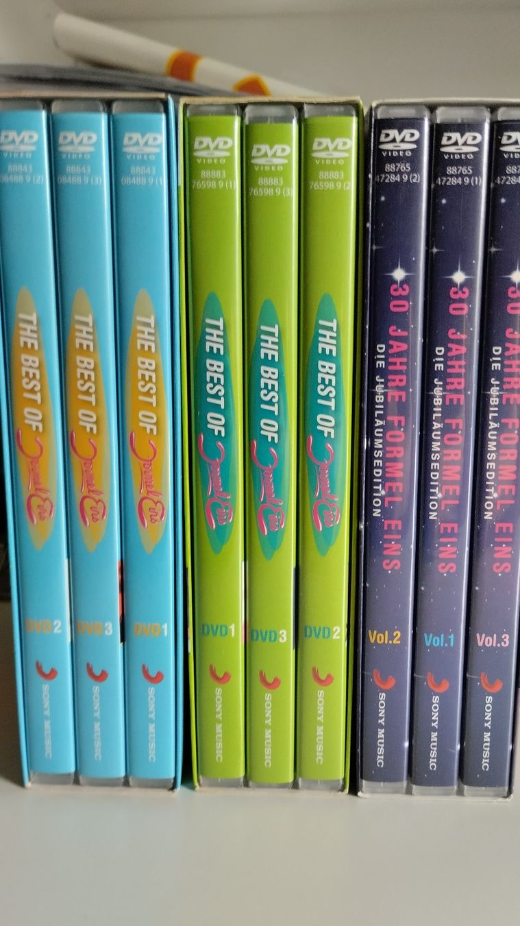 Tutti i DVDs: FORMEL EINS 3 DVD BOXEN MIT JE 3 DVDs – Nuovo (secondo la descrizione) da Basel venduto da Bal-Sagoth 3