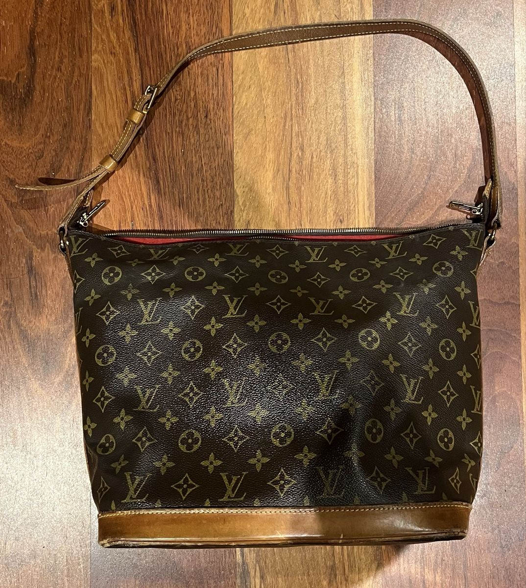 Louis Vuitton Borse: Louis Vuitton Limited Edition Monogram Amfar Sharon Stone – Usato da Zollikon venduto da 2009Jasmin 1