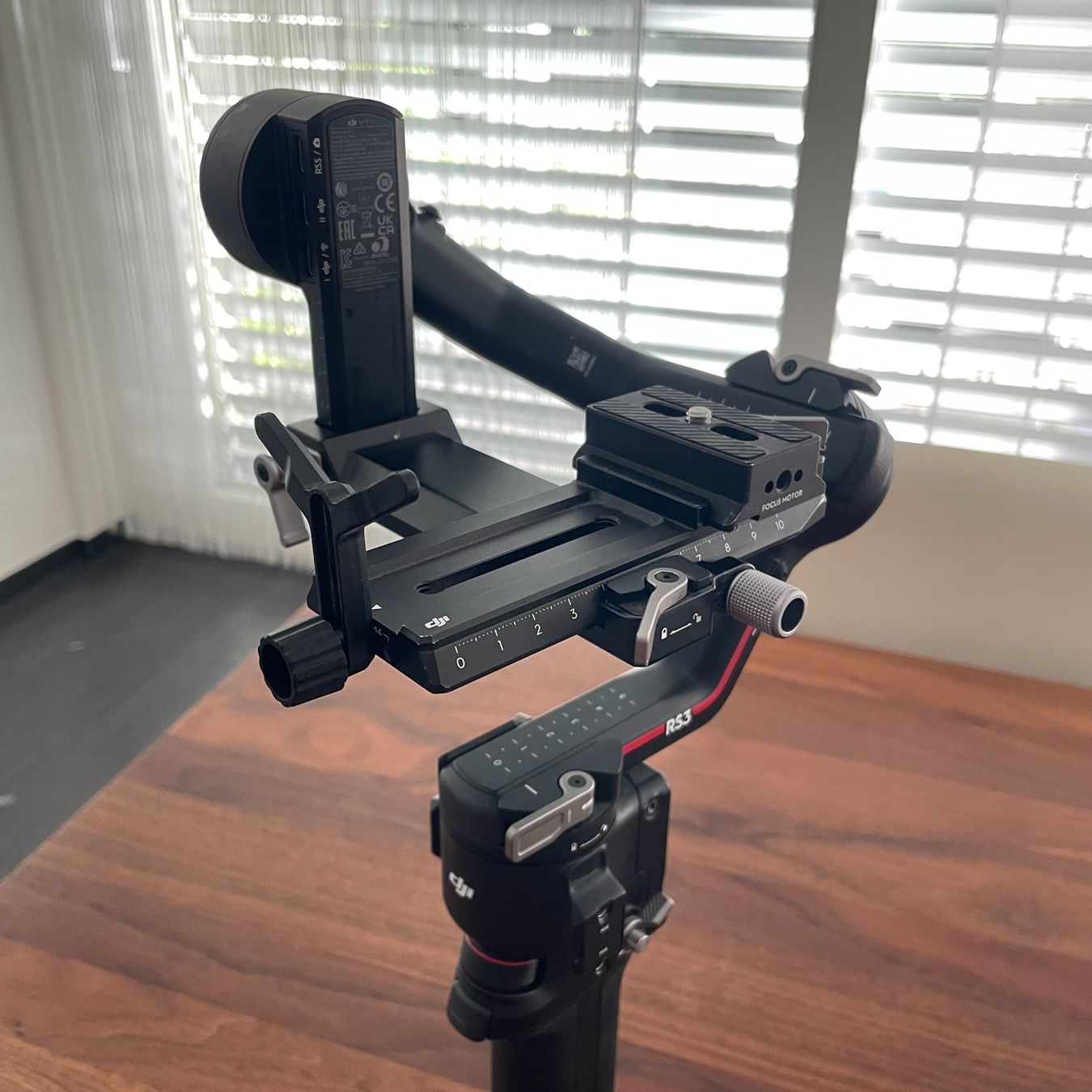 DJI Sonstiges Zubehör: DJI RS 3 Gimbal mit Vertikaladapter – Gebraucht aus Ruswil von nic_y25n 2