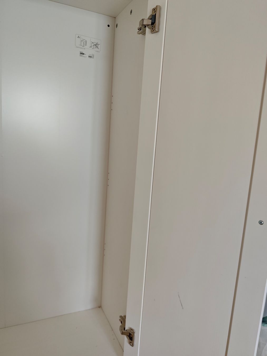 Armadi: White Wall Cabinet with Double Doors – Usato da Genève venduto da Noemie.wrmsi 6