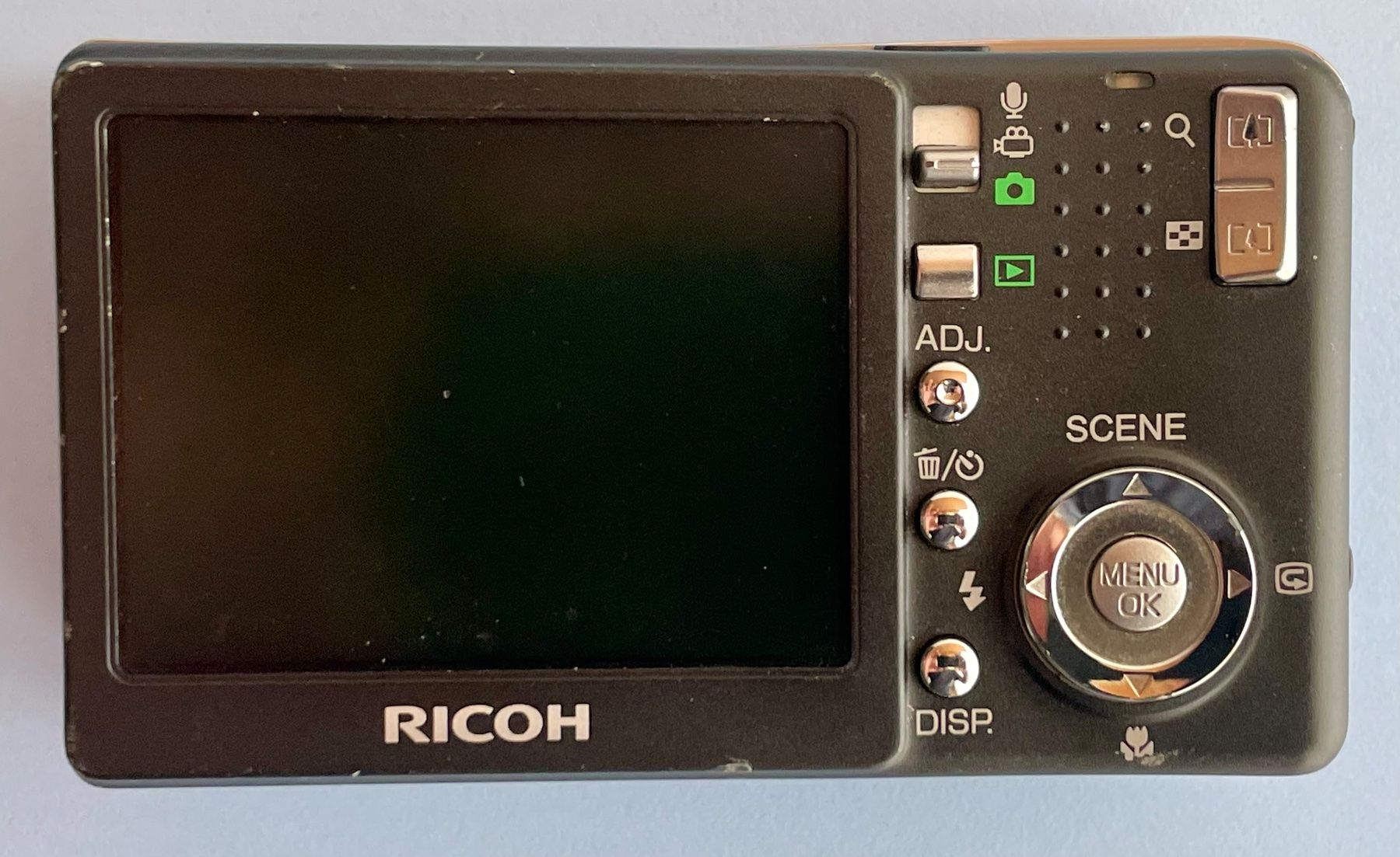 Ricoh Fotocamera: Ricoh Caplio R4 / 6.0MP + accessori Originali – Usato da Savosa venduto da Accipe_Oblatam 2