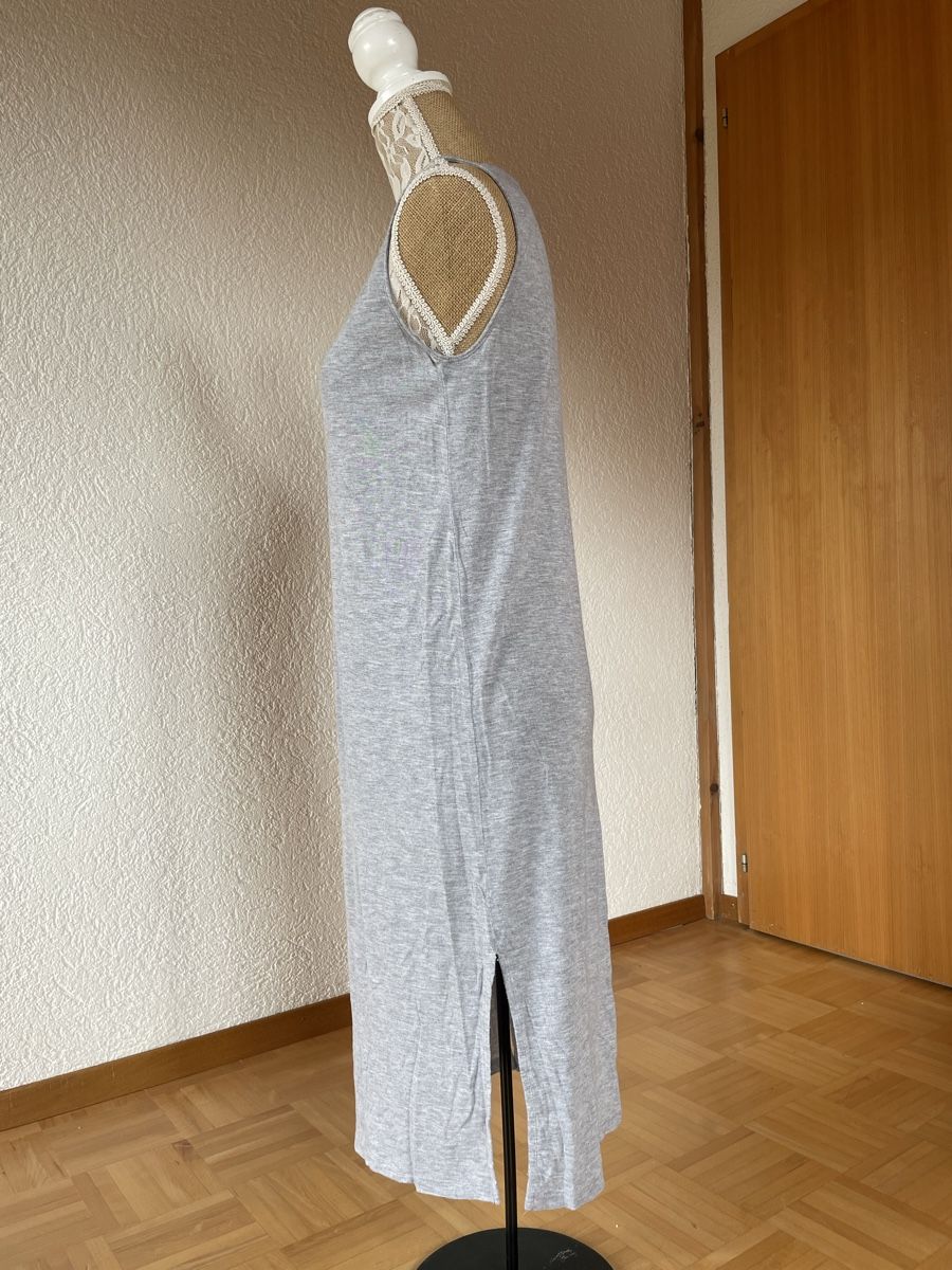 Vestiti: Kleid Grau Gr M Baumwolle casual Basic Minimalismus 93 – Usato da Vinelz venduto da sonnenmond77 2