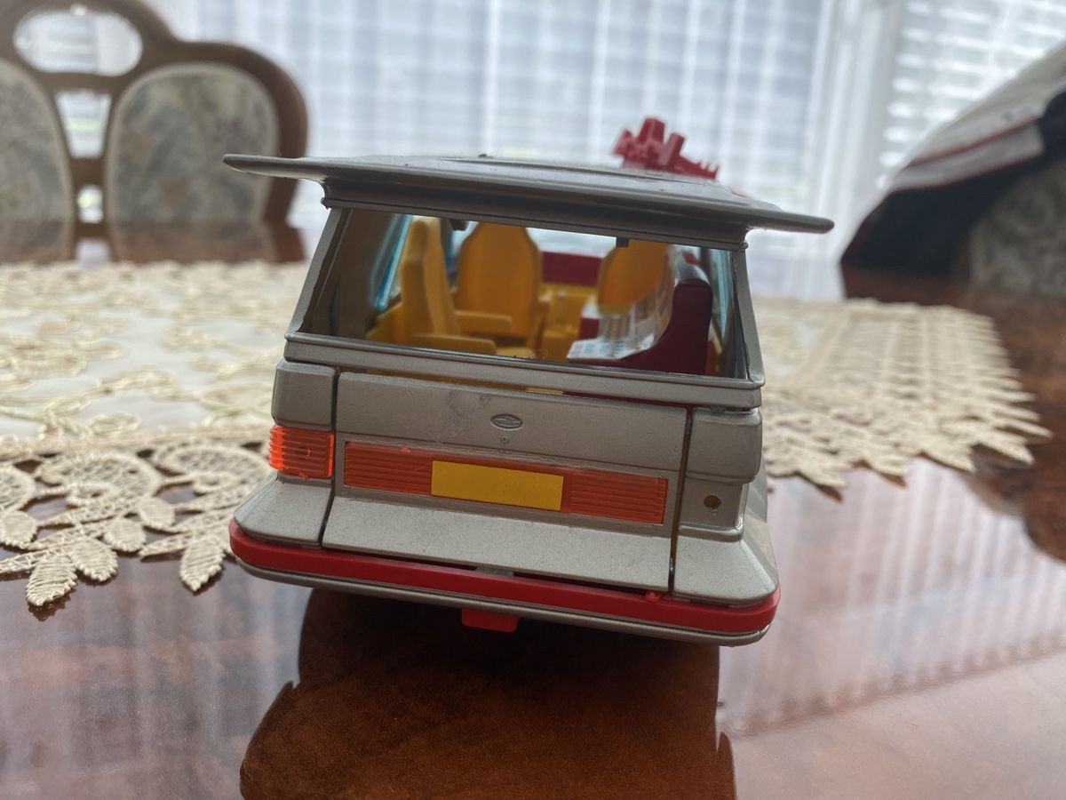 Bburago Modellini d'auto: Bburago Interceptor UFO  – Usato da St. Margrethen SG venduto da Alfista_159 3