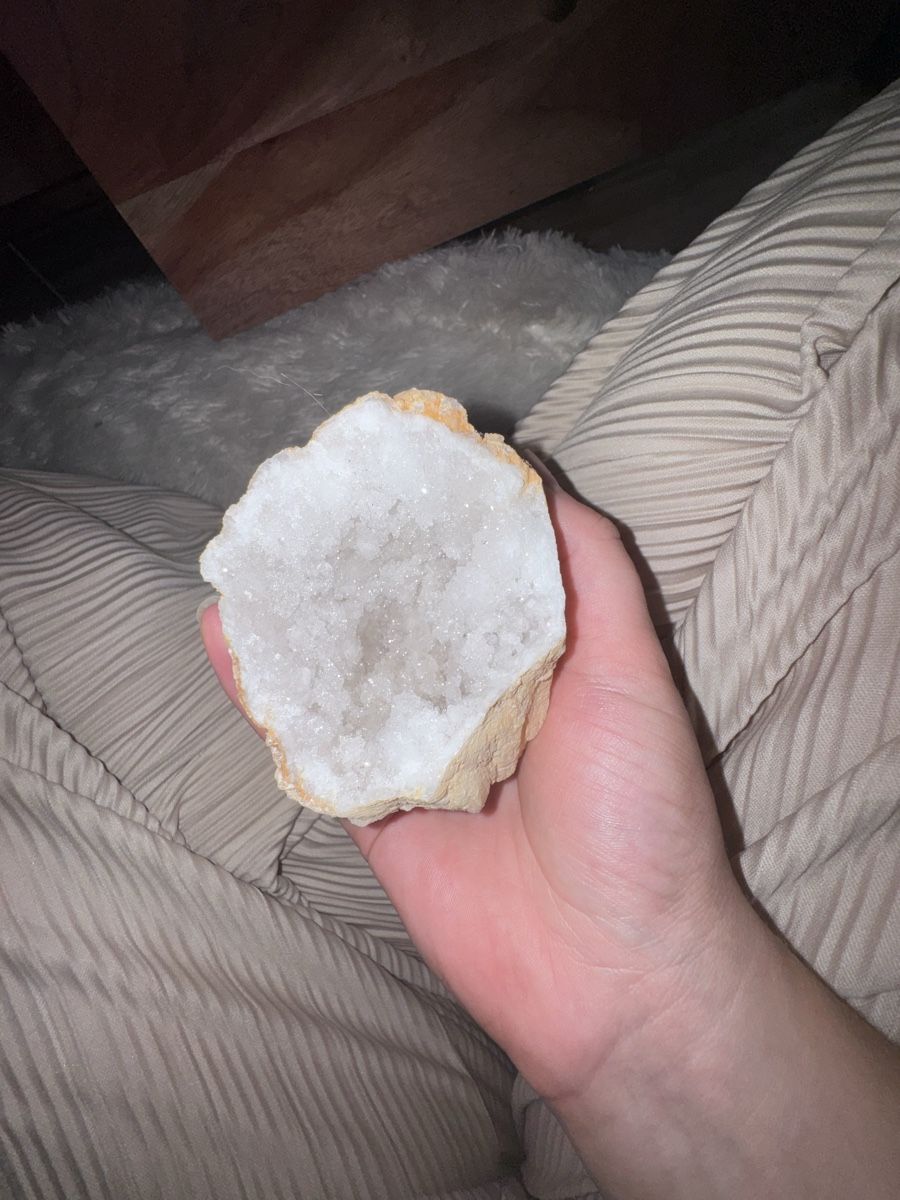 Mineralien & Heilsteine: Quarzgeode – Gebraucht aus Müllheim Dorf von nad_pgq2