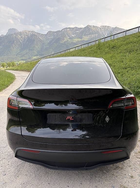 Autos: Tesla Model Y / RWD / EAP / AHK – Gebraucht aus Wattenwil von effe1976 2