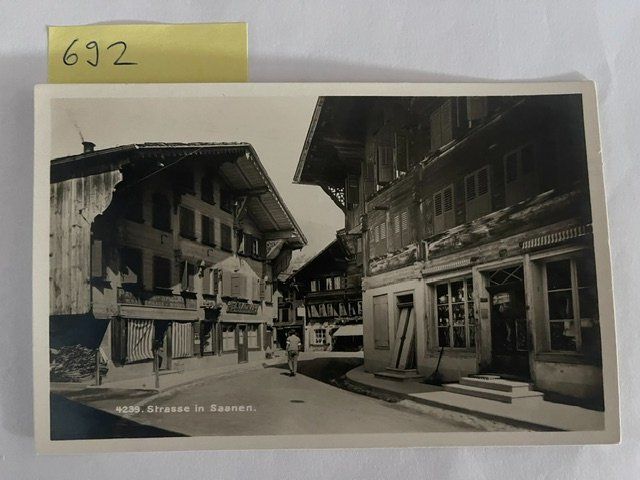 Ansichtskarten: Alte Ansichtskarte Strasse in Saanen – Gebraucht aus Niederwil AG von dahu75