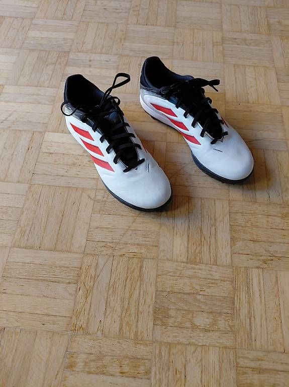 Herrenschuhe: Fussballschuhe – Gebraucht aus Glattfelden von daniel0303 1