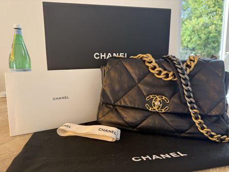 Chanel 19 Maxi in Schwarz | Lammleder | Full Set