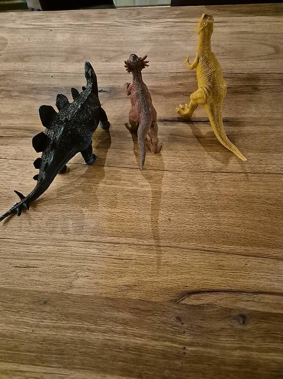 Statuette: 3 Dinosaurier Spielfiguren – Usato da Koppigen venduto da abu_5syv 1