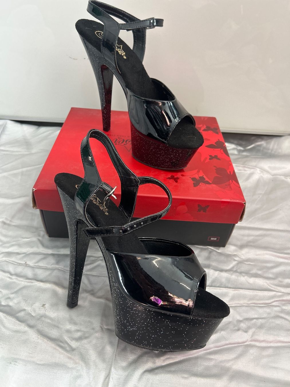 Scarpe da donna: Pleaser Platform Plateau Heels Sandale Gr 40 Neu – Nuovo e nell'imballaggio originale da Regensdorf venduto da Spyke55