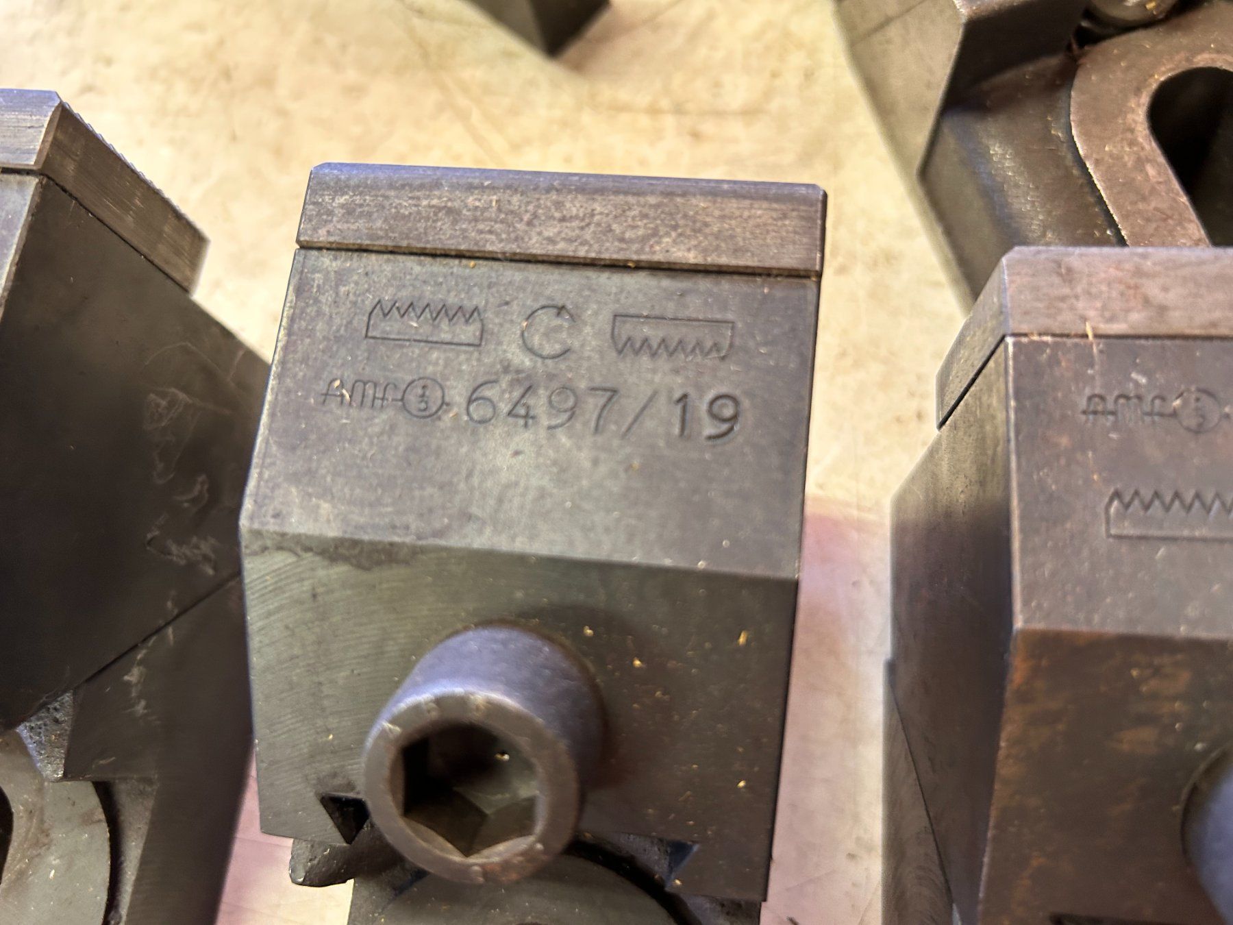 Tous les outils: Spannmaterial – D'occasion à Münchenstein par fransch 2