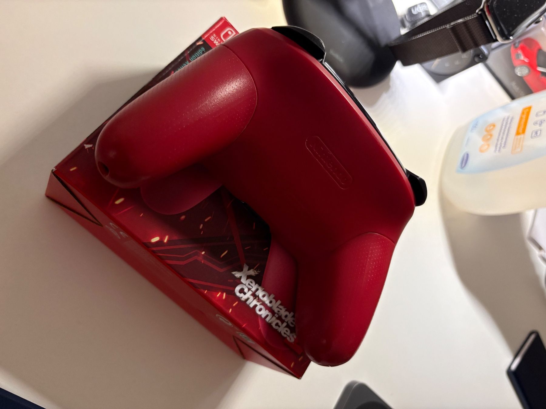 Nintendo Controller: Nintendo Switch Pro Controller Xenoblade Chronicles 2 – Gebraucht aus Möhlin von dth_5mw9 1