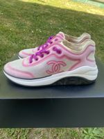 Basket Chanel comme neuve 38