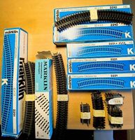 Märklin ca. 100 K-Gleisstücke gebogen, verschiedenen Radien