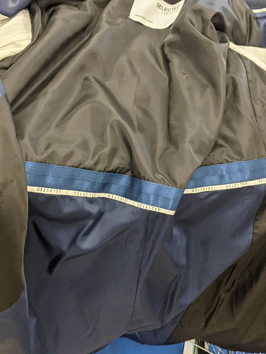 Cappotti: herren Wintermantel GR XL – Nuovo e nell'imballaggio originale da Langnau am Albis venduto da Judithsebi 9
