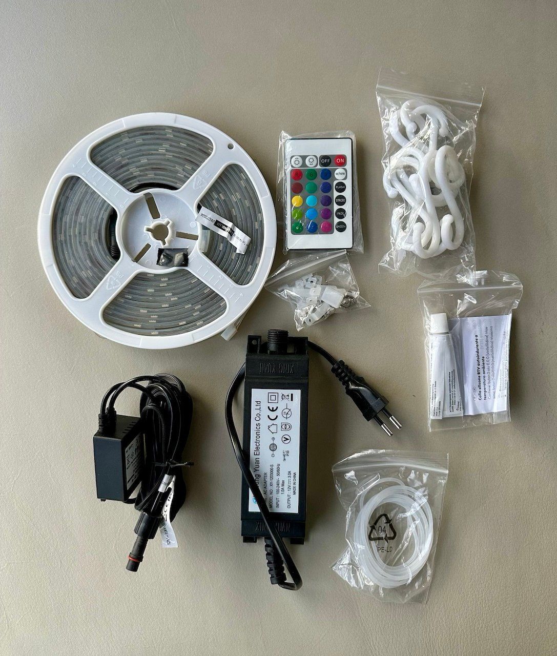 Lichterketten & Leisten: LED - Band  5m – Neu und originalverpackt aus Ried-Brig von Challi 2